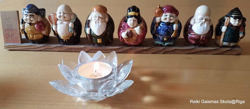 rukirazkrilisjkakcvetok